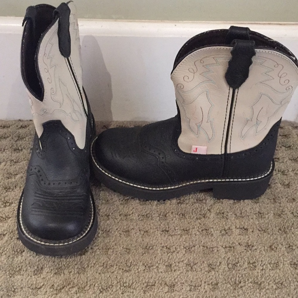 Justin Gypsy Boots